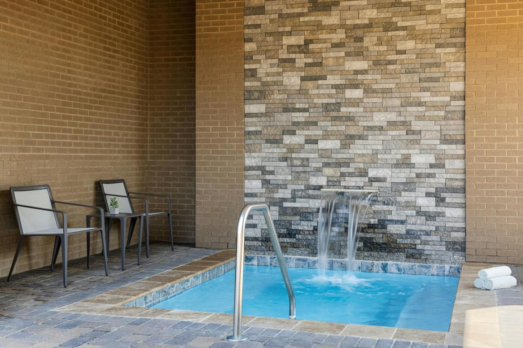 Courtyard By Marriott Starkville Msu At The Mill Conference Center Eksteriør bilde