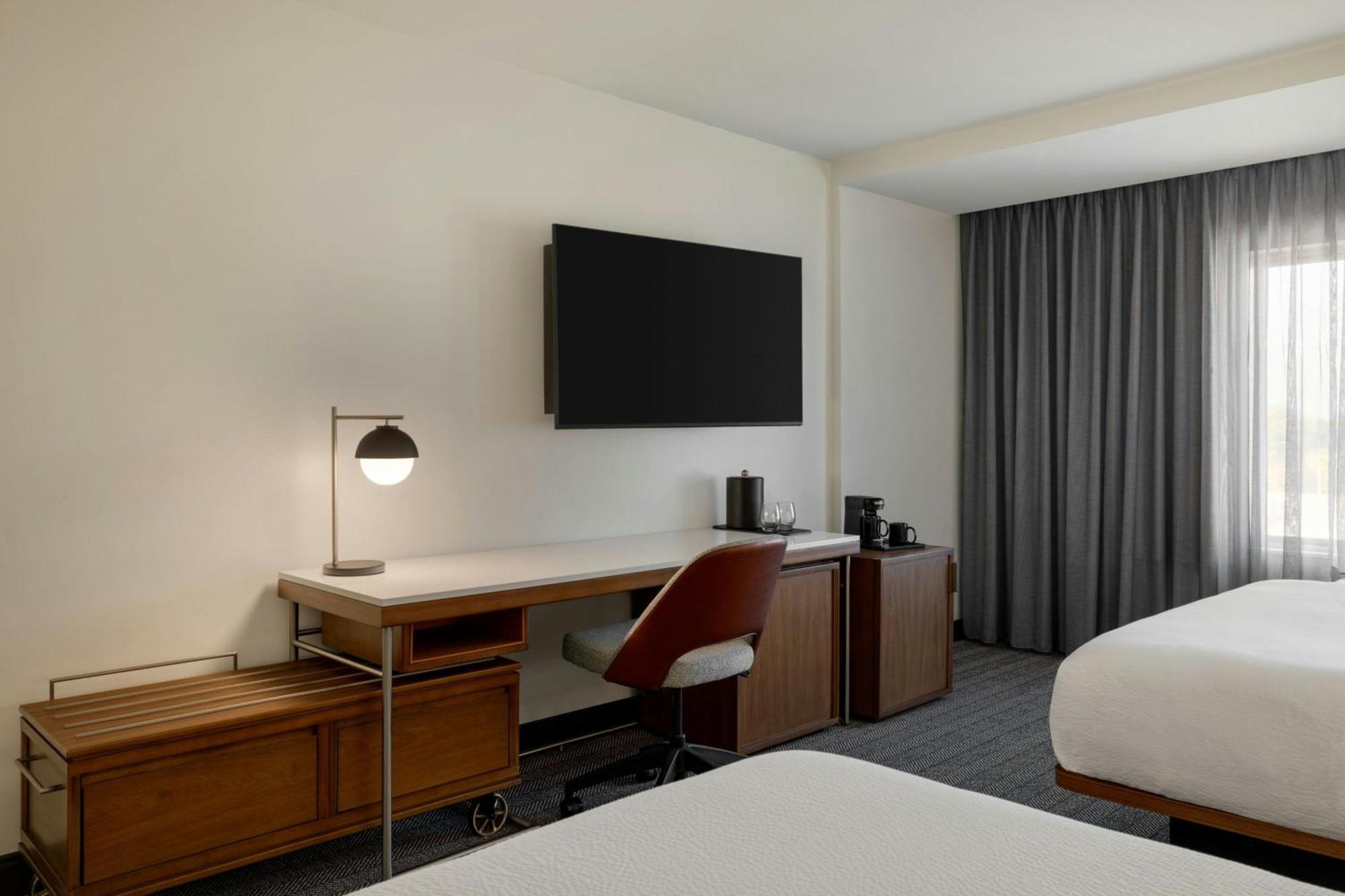 Courtyard By Marriott Starkville Msu At The Mill Conference Center Eksteriør bilde