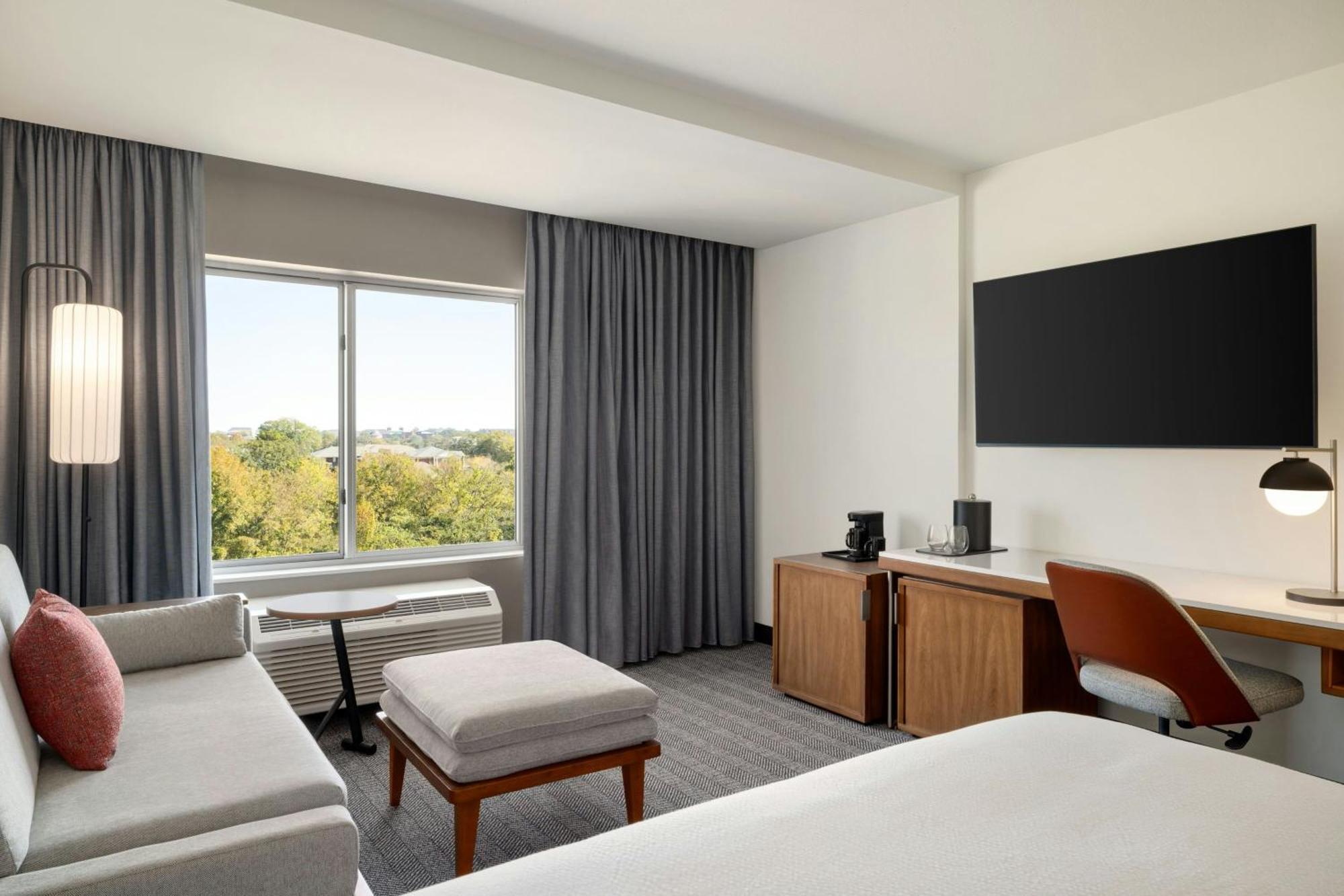 Courtyard By Marriott Starkville Msu At The Mill Conference Center Eksteriør bilde