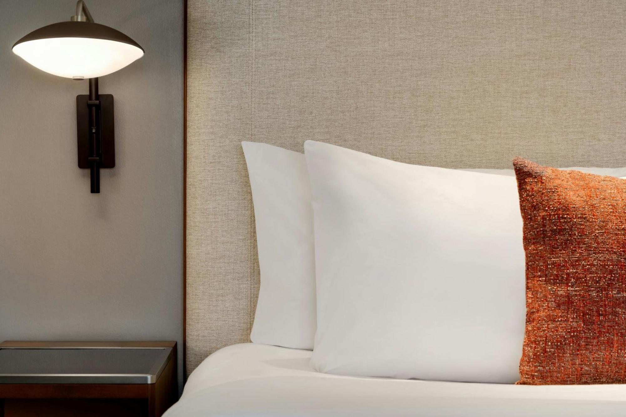 Courtyard By Marriott Starkville Msu At The Mill Conference Center Eksteriør bilde